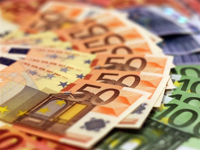 De Tweede Kamer ziet een verhoging van de prijs van treinkaartjes niet zitten. (Foto: Pixabay)