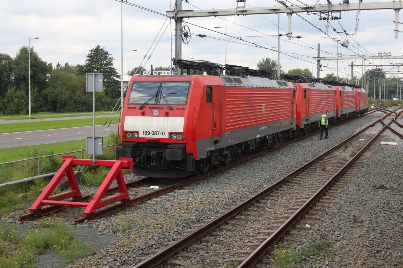 DB Cargo, wat al jaren verliesgevend is, is ook binnen Nederland actief. (Foto: Treinenweb)