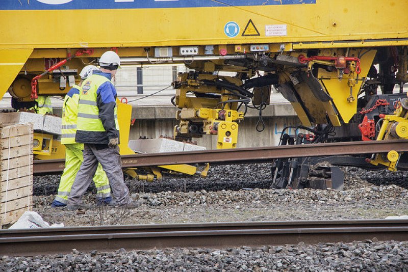 Van 17 tot en met 21 februari is er hinder op het spoor tussen Amsterdam Bijlmer en Centraal. (Foto: Roel Hemkes)