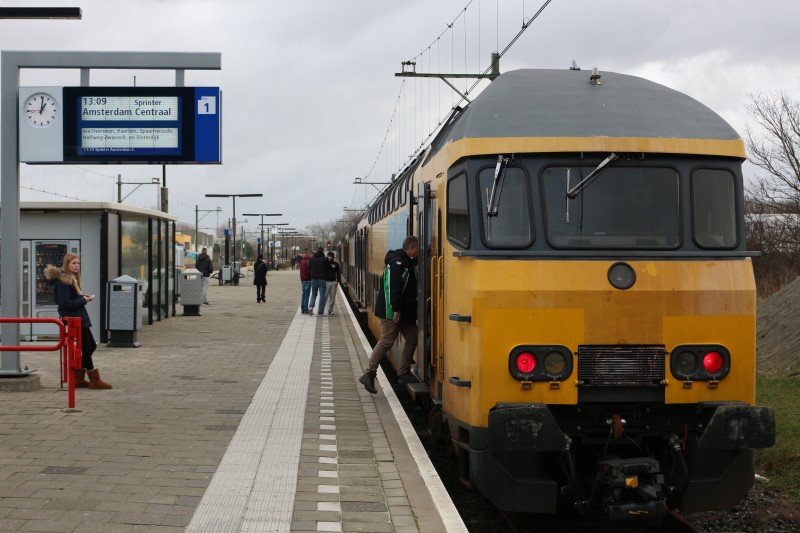 Een oudere DDM-dubbeldekker die in zijn jaren nog werd ingezet naar Zandvoort, nu vervangen door de DDZ-dubbeldekker (Foto: Treinenweb)