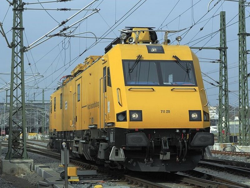 Een BR711 reparatietrein van de Deutsche Bahn. Dit is niet de trein die betrokken was bij het incident. (Foto: Falk2)