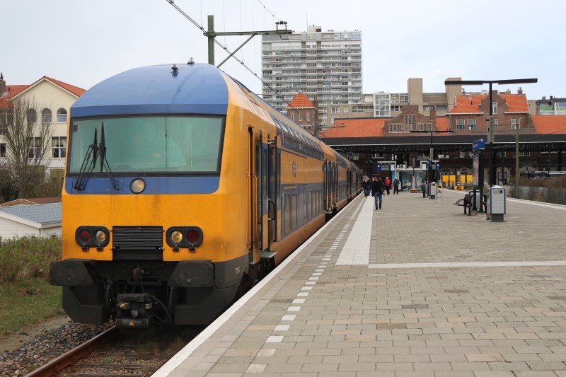 Het station van Zandvoort krijgt extra stallingsruimte voor fietsen. (Foto: Treinenweb)