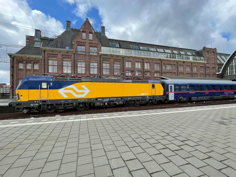 De ticketverkoop voor de Nightjet naar Z�rich is gestart (Foto: Thomas van der Meer)