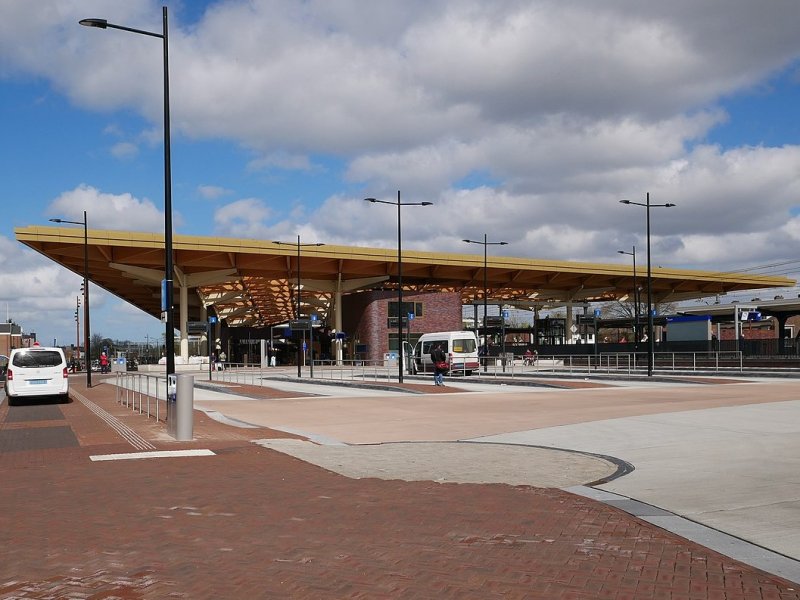 Het nieuwe stationsgebouw van Assen (Foto: Fantaglobe11)