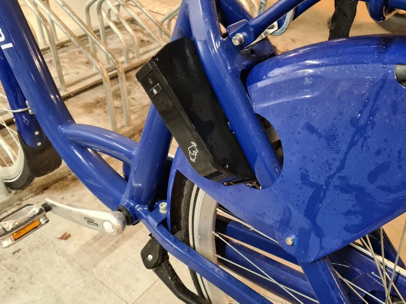 OV-fietsen met een modern chipkaart-slot zijn vanwege een storing tijdelijk niet te huren. (Foto: Treinenweb.nl)