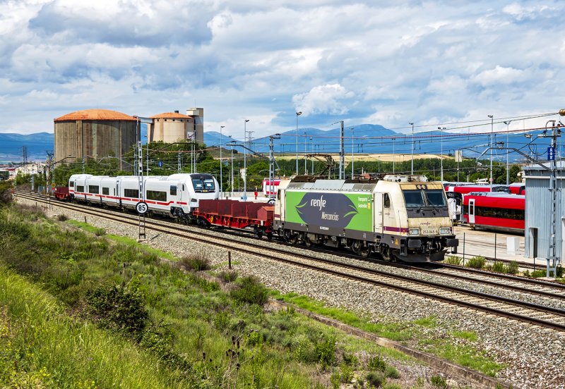 Een ingekortte ICE-L die onderweg naar de klimaatkamer is. (Foto: Marcos Mat� )
