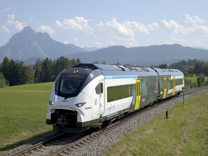 De testritten van de waterstofaangedreven Mireo voor op de Bayerische Regiobahn. (Foto: Siemens)