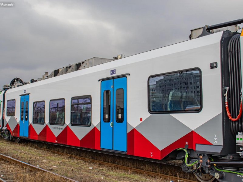 Opvallend is de kunst aan de zijkant. (Foto: Trenuri Rom�nia)