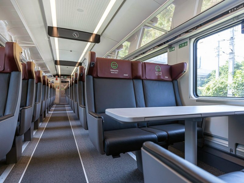 Aan comfort in de trein zal de reizigers niks ontbreken. (Foto: Siemens Mobility / �BB)