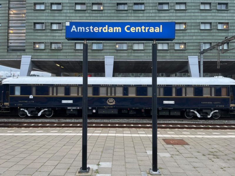 In 2025 heeft Amsterdam Centraal een hoop vernieuwingen gekregen, maar ook in 2026 wordt er druk gewerkt. (Foto: Thomas)