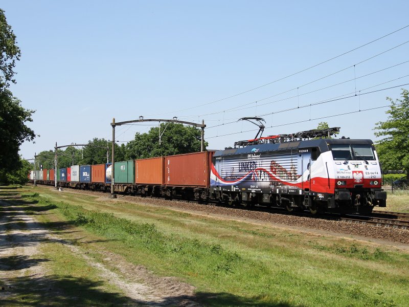 Ook goederenverkeer zal de komende jaren moeten omrijden als ze over de Brabantroute rijden. (Foto: Peterspoor)