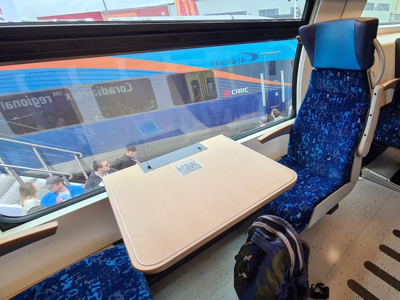 De zitplaatsen bieden veel comfort voor reizigers. (Rechten: Treinenweb.nl)