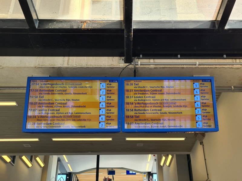 NS: De treinen waren op Koningsdag 'druk maar beheersbaar'. (Foto: Treinenweb)