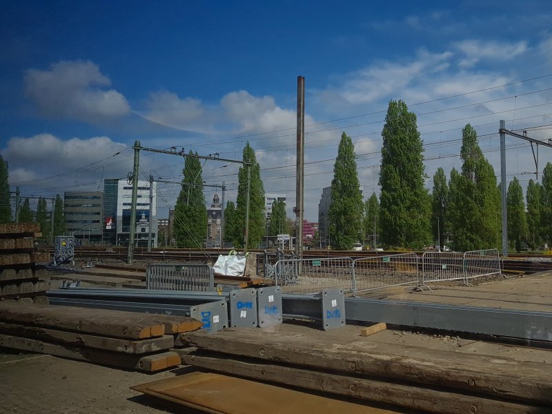 De werkzaamheden aan het spoor bij Amsterdam Centraal. (Foto: Treinenweb)