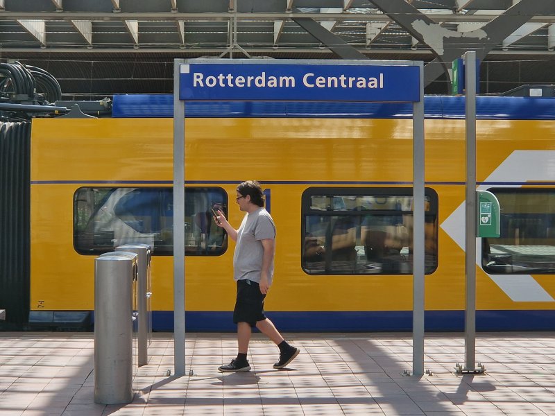 Ook op Rotterdam Centraal liepen maandagochtend treinen vertraging op. (Foto: Treinenweb)