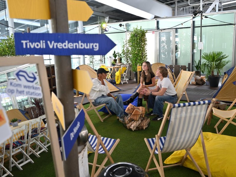 NS kijkt tevreden terug naar naar de Glamping voor studenten op Utrecht Centraal. (Foto: NS)
