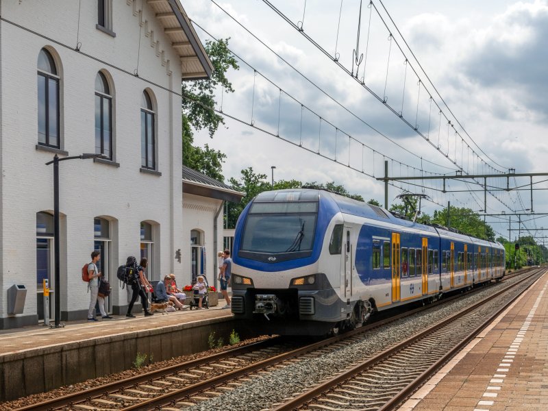 Het station van Vught wat vanaf 4 oktober gesloten wordt, en vanaf 20 oktober tijdelijk op een andere locatie zit. (Foto: Rob Dammers)