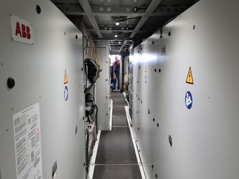 De technische gang van de Euro 9000 waar alle apparatuur bereikbaar is, (Rechten: Treinenweb.nl)