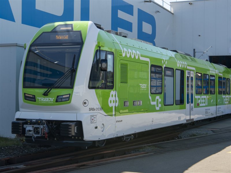 De nieuwe smalspoortrein voor het Italiaanse FAL. (Foto: Stadler Rail)