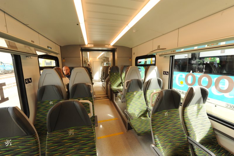 Het interieur van de trein. (Rechten: Bahn-Journalist)