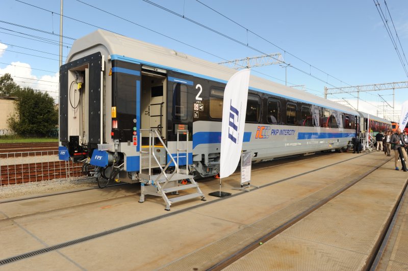 Een van de rijtuigen die PKP Intercity bij FPS besteld heeft. (Rechten: Bahn-Journalist)