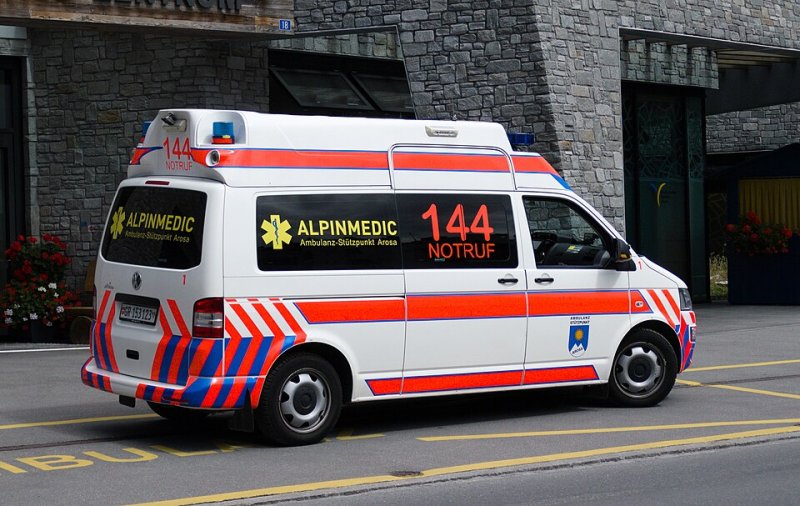 Archieffoto van een Zwitserse ambulance. (Foto: Tiia Monto (Creative Commons))