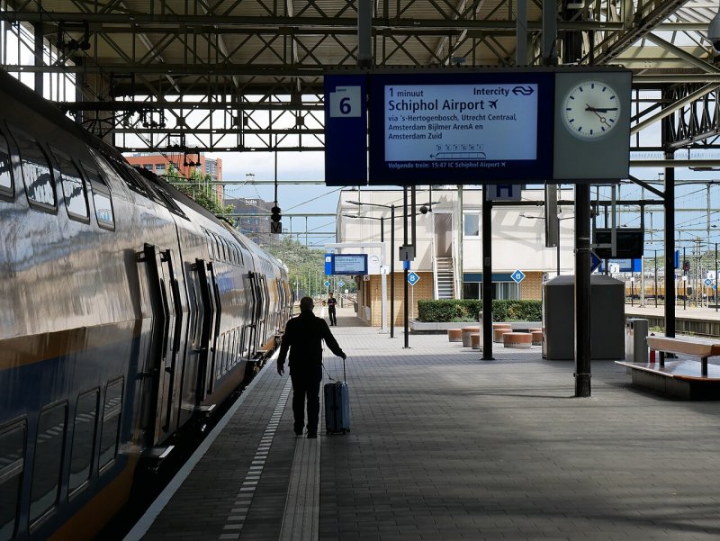 Station Eindhoven Centraal krijgt er straks een grotere fietsenstalling bij. (Foto: Fantaglobe11 (Creative Commons))