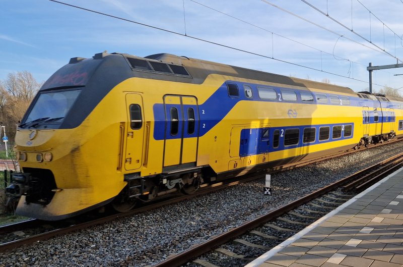 De extreme hitte zorgde ook vrijdag voor verstoringen op het spoor. (Foto: Treinenweb/Clayweb)