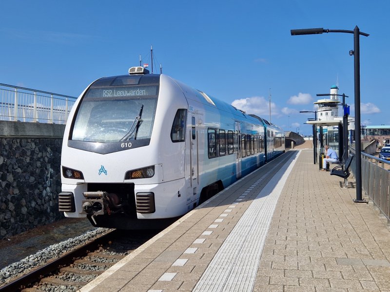 Deze WINK-trein van Arriva zal in de toekomst geschikt worden gemaakt voor ETCS. (Foto: Treinenweb/Clayweb)