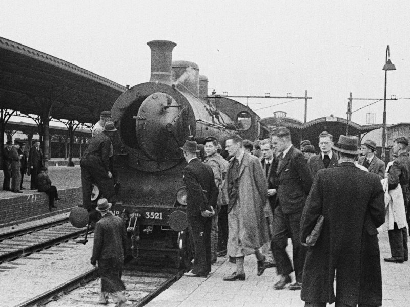 Historische treinvideo's gratis beschikbaar via openbaar archief van Beeld & Geluid