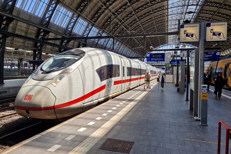 De Kamer zet zich in om werk te maken van nieuwe en verbeterde internationale treinverbindingen van en naar Nederland. (Foto: Treinenweb/Clayweb)