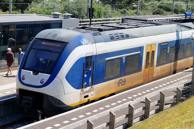 Treinreizigers naar Zandvoort moeten op 2 en 3 juli rekening houden met werkzaamheden tussen Haarlem en Zandvoort. (Foto: Treinenweb/Clayweb)