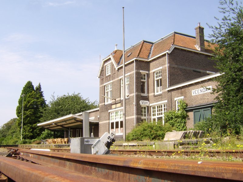 Het stationsgebouw van de STAR in Veendam. (Foto: Frank Loer (CC BY-SA 3.0))