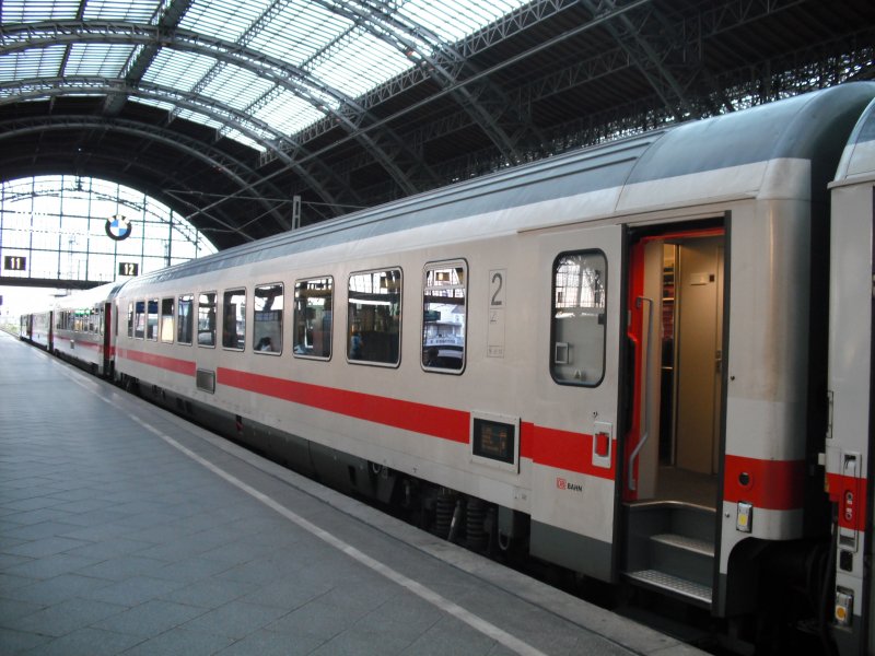 De Deutsche bahn neemt afscheid van de getrokken IC1 rijtuigen. (Foto: ArtVandelay13 (Creative Commons))